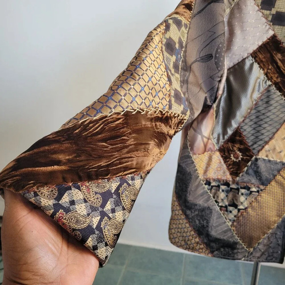 80s 90s New Orleans HandMade Quilted Patchwork Satin Silk Jacket (Size S/M) - Picture 6 of 16